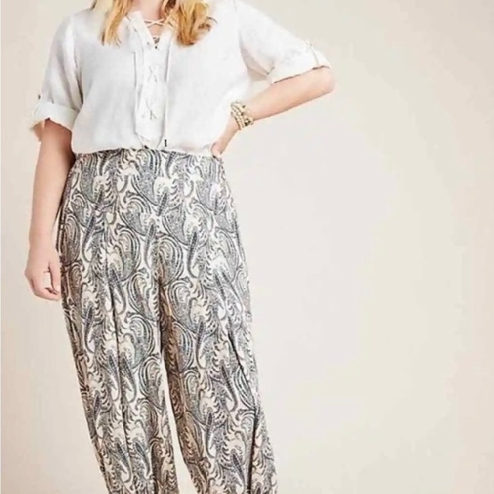 Anthropologie Paisley Print Harem Balloon Pants - Picture 4 of 7